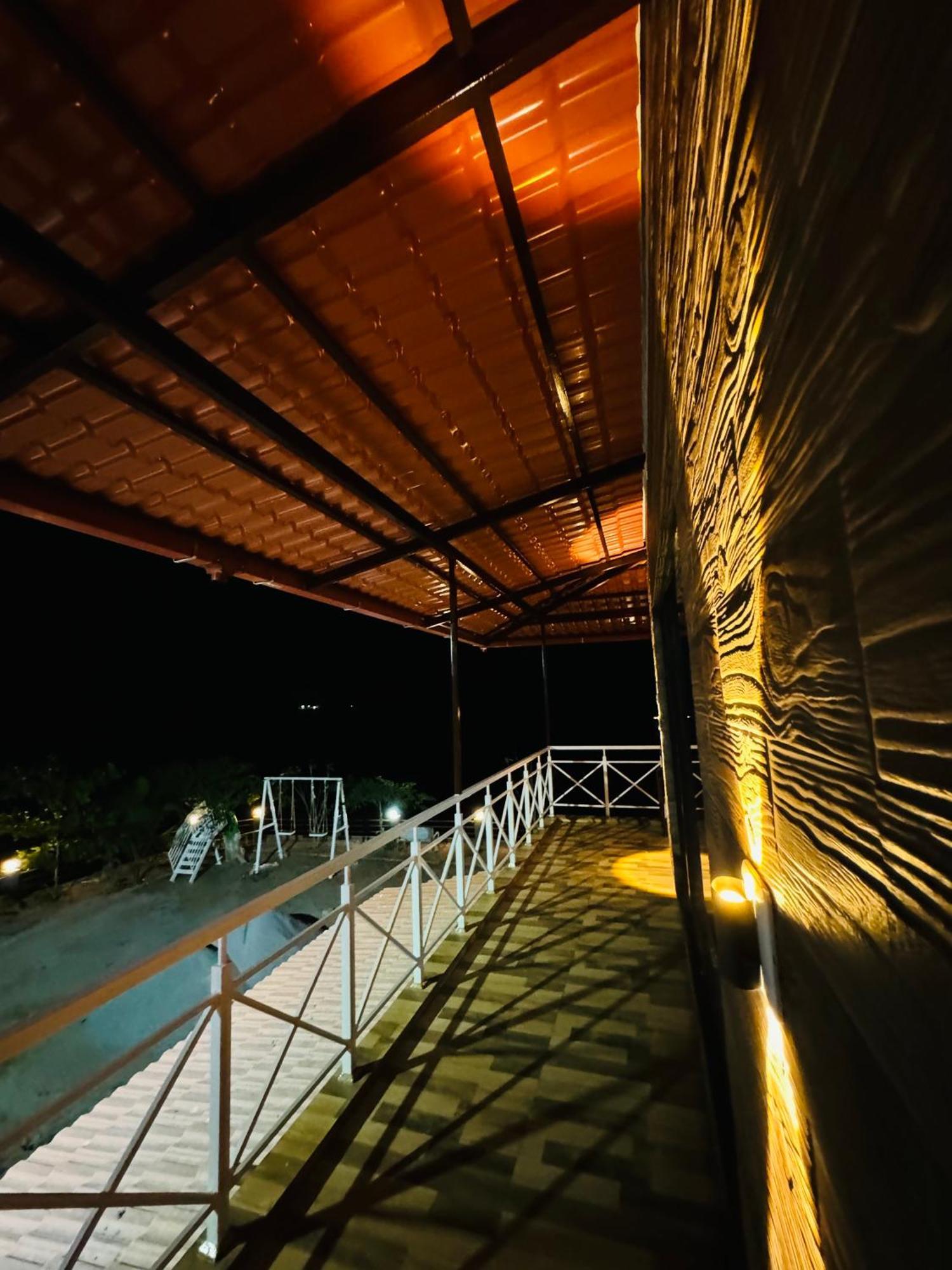 The Glasswater By The Backwater Homestay Kalyānpur Exteriér fotografie