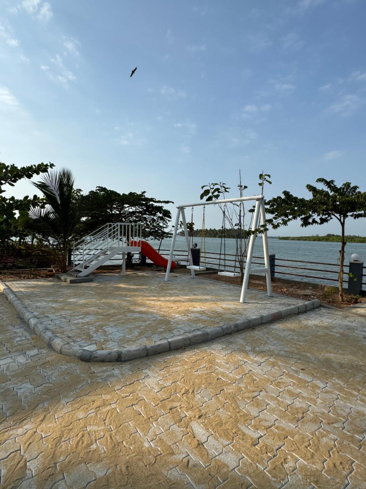 The Glasswater By The Backwater Homestay Kalyānpur Exteriér fotografie